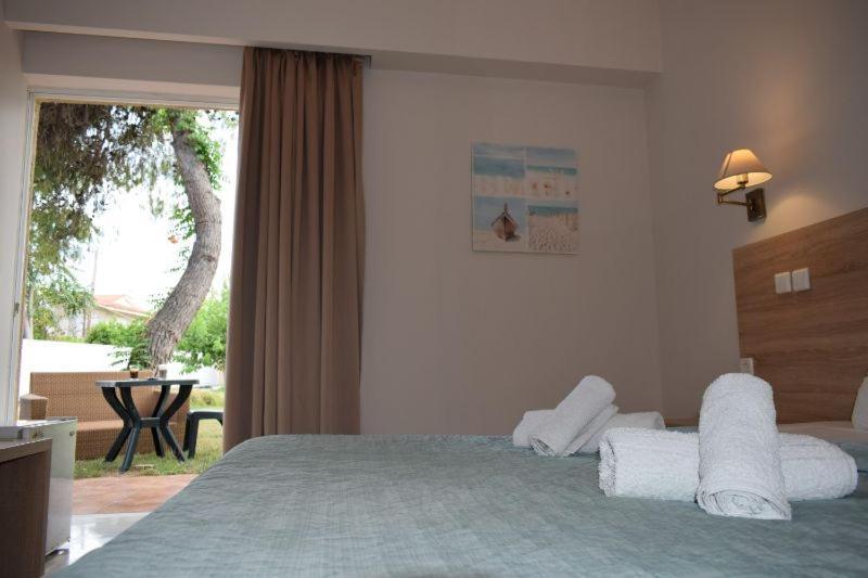 Hotel Marzi Beach&Bungalows Kokkónion Exterior foto