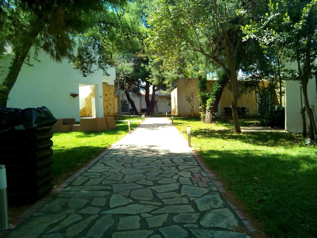 Hotel Marzi Beach&Bungalows Kokkónion Exterior foto